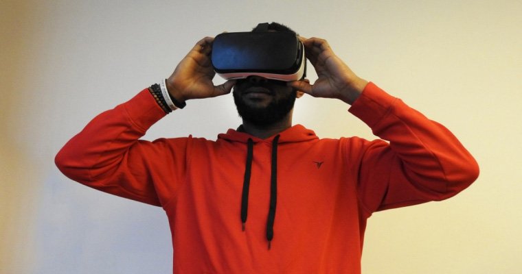 Game Changing Virtual Reality Console Hits the Market